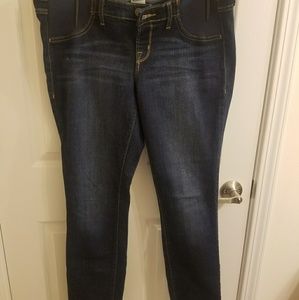Old Navy maternity jeans